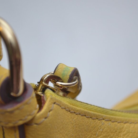 Dooney & Bourke Pebble Leather Pale Yellow Small Zipper Pocket Sac Handbag Purse - Picture 7 of 9